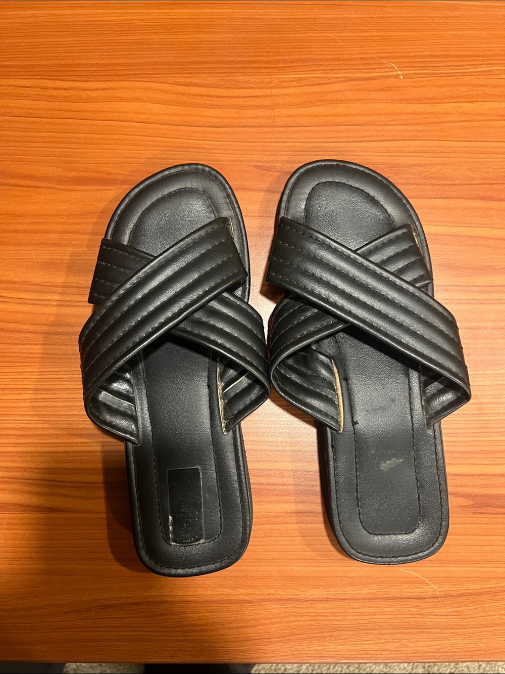 Classic Women's Black Cross-Band Slide Sandals